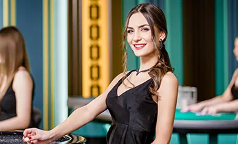 Hoàn Trả Hàng Ngày và Thưởng Nạp Lại
